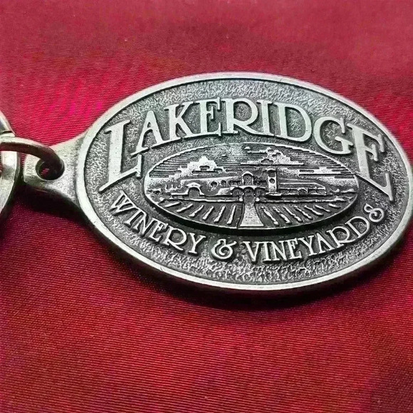 Keychain - Picture 3 of 4